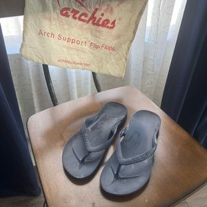 archies arch support flip flops